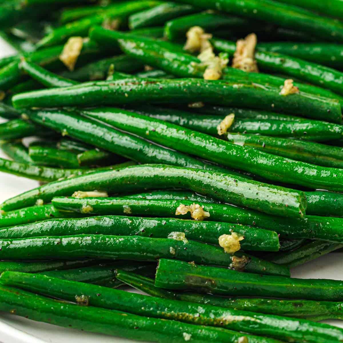 Minute Buttery Garlic Green Beans: Steakhouse Quality Side